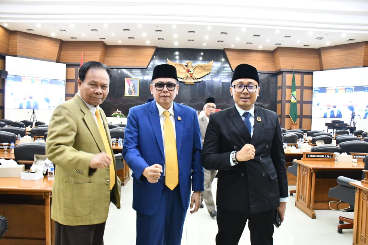 DPRD Jawa Barat Mengumumkan Perubahan Ketua Fraksi Golkar dalam Rapat Paripurna