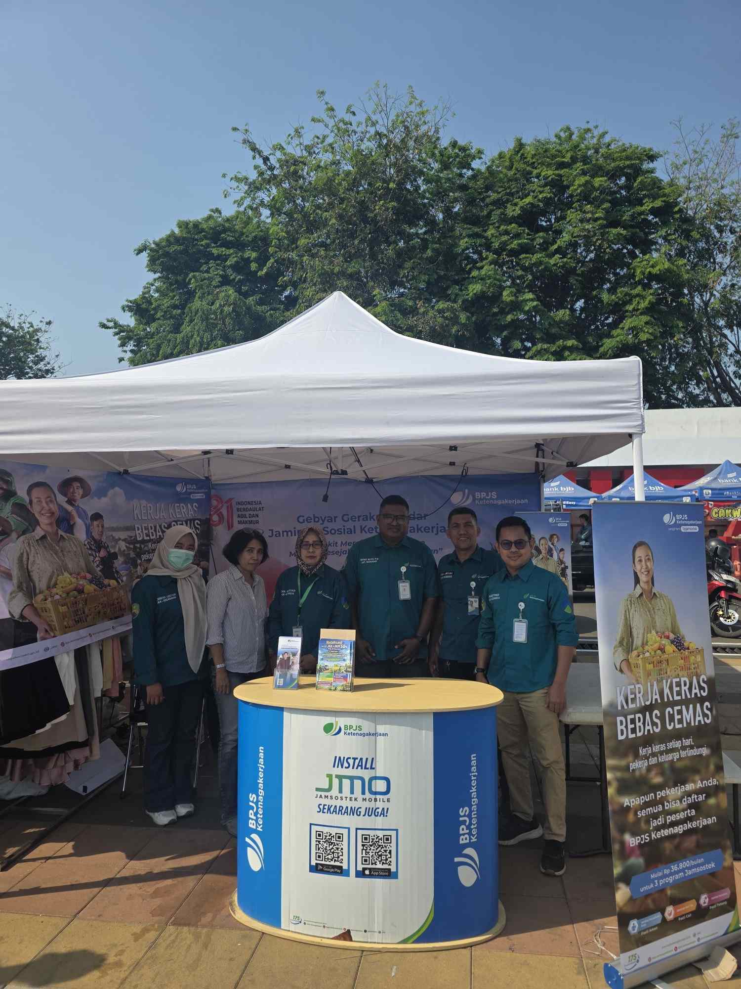 HUT Karawang ke-393, BPJS Ketenagakerjaan Karawang Buka Layanan BPU di Bazar UMKM