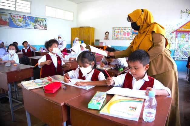 Orang Tua Wajib Tau Banget Nih, Pentingnya Pendidikan Moral Anak di SD
