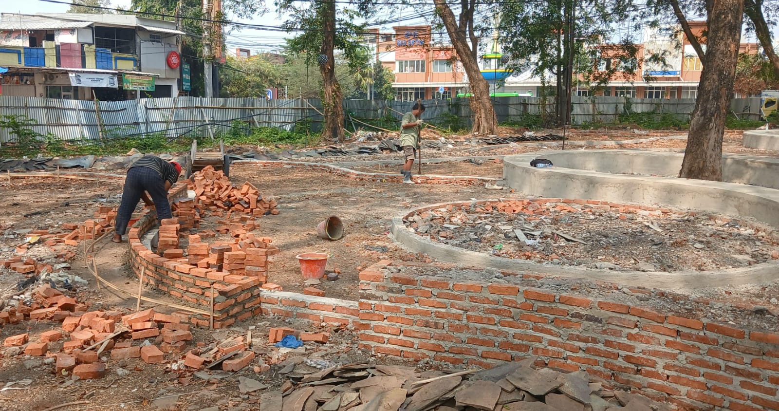 DLH Karawang Percepat Penataan Taman Ade Irma, Progres Pembangunan Capai 30 Persen