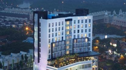 Brits Hotel Karawang Tawarkan Fasilitas Parkir Gratis Tanpa Syarat Sejak Pertama Berdiri