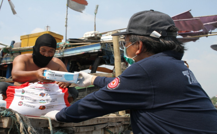 Jawa Barat Mulai Salurkan Bansos untuk Nelayan dan Nakhoda