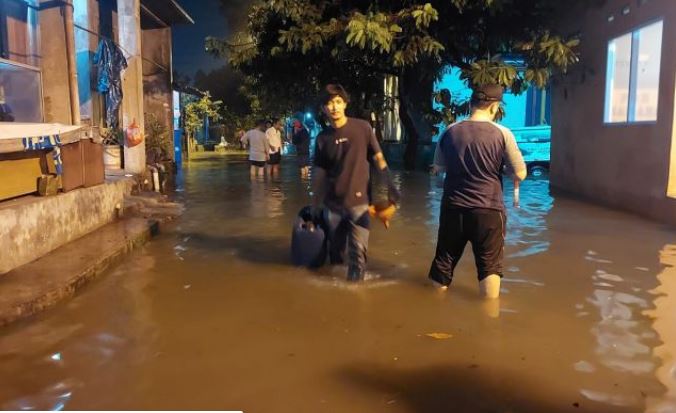Ditinggal Mudik, Puluhan Rumah Warga di Bekasi Terendam Banjir