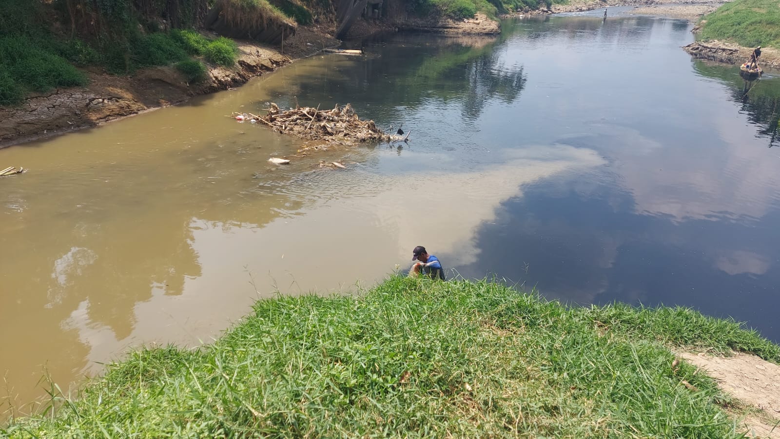 Sungai Cileungsi Belum Merdeka Dari Limbah, KP2C Sebut Pengawasan dan Pembinaan Tak Efektif