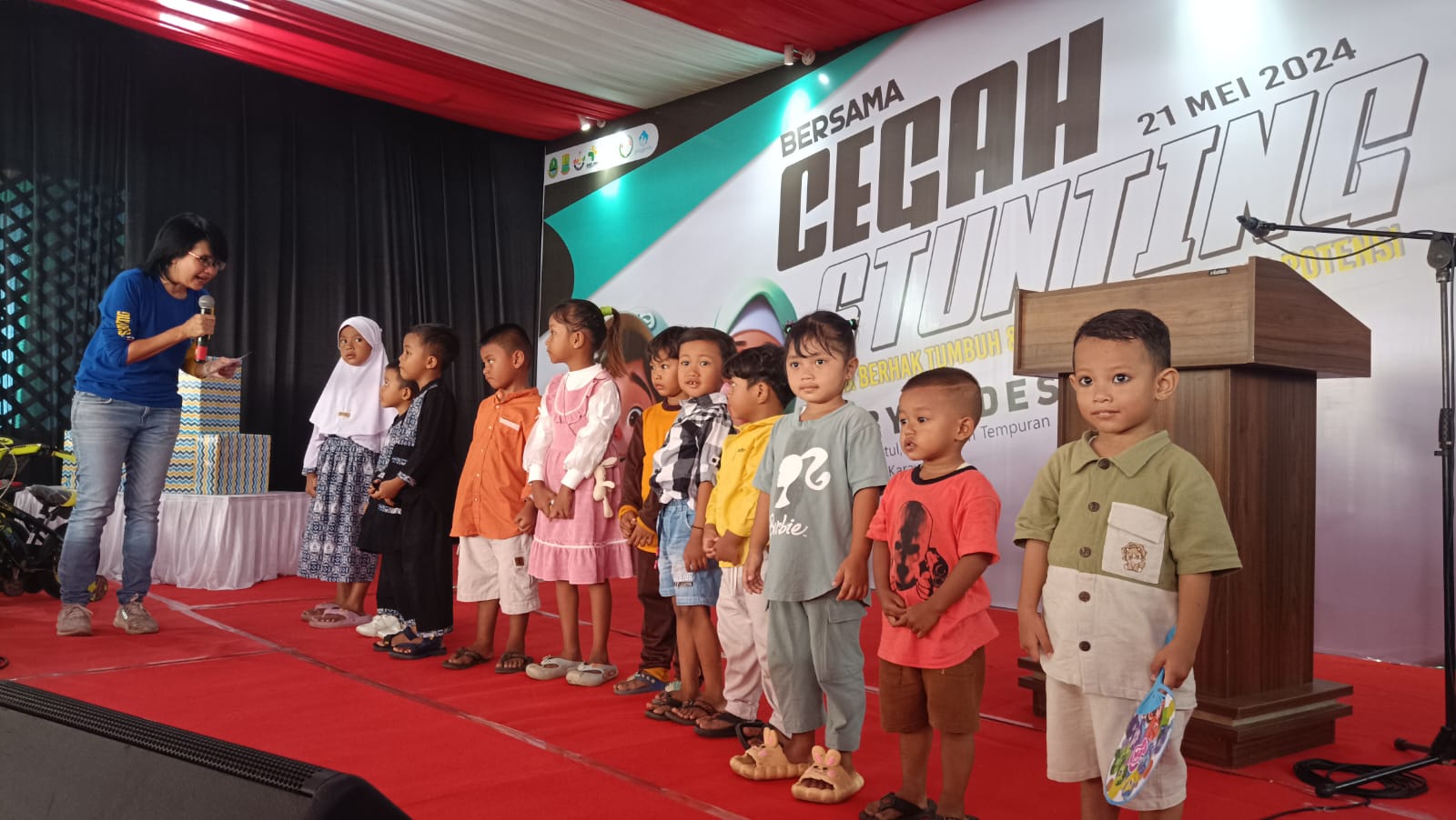 Meriahnya Gebyar Desa di Karawang, Komitmen Bersama Percepat Penurunan Stunting