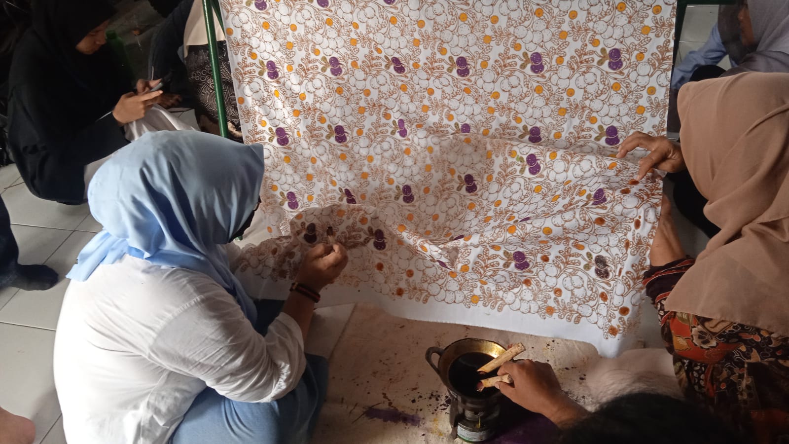 Tiga Motif Batik Karawang Bakal Dipatenkan, Dinkop Karawang Fasilitasi Sertifikat HAKI