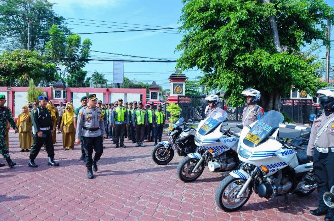 Ratusan Personel Polri Diterjunkan, TPS Rawan di Pilkada Karawang Terpetakan