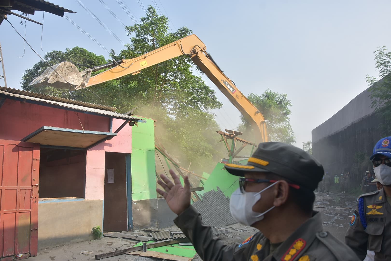 Warga Bekasi Kecewa Bangunan Liar PT Coca Cola Tak Dibongkar, Ini Alasan Satpol PP