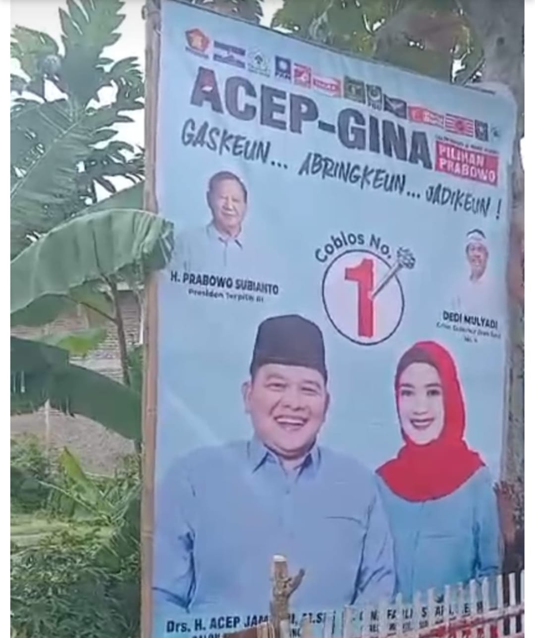 Dinilai Merusak Nilai Demokrasi, Tim Hukum Paslon 02 Mengecam Pencatutan Foto Presiden RI di APK Acep-Gina