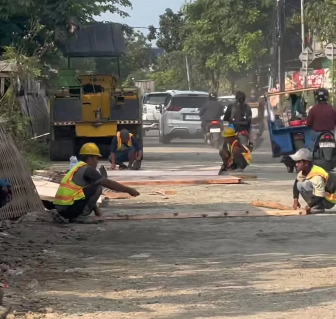 Pemprov Jabar Percepat Perbaikan Jalan Rusak di Jalur Selatan