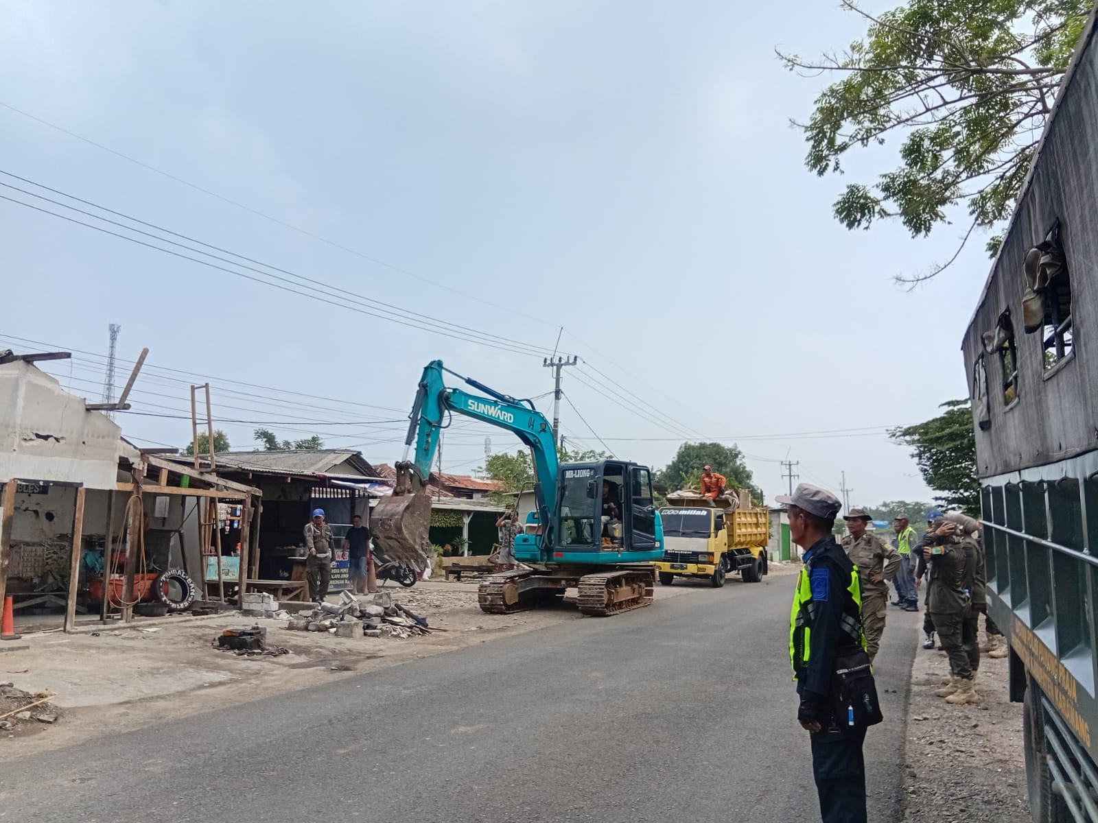 Infrastruktur Jalan Tamelang-Curug Ditingkatkan, DPUPR Lakukan Pelebaran
