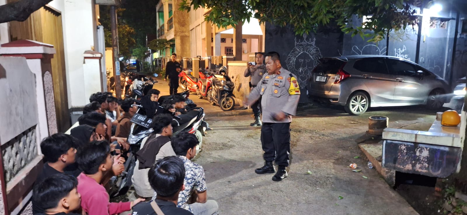 Diduga Lakukan Tawuran di Guro II Jalan Husni Hamid, Puluhan Anak Muda Diamankan Polsek Karawang Kota