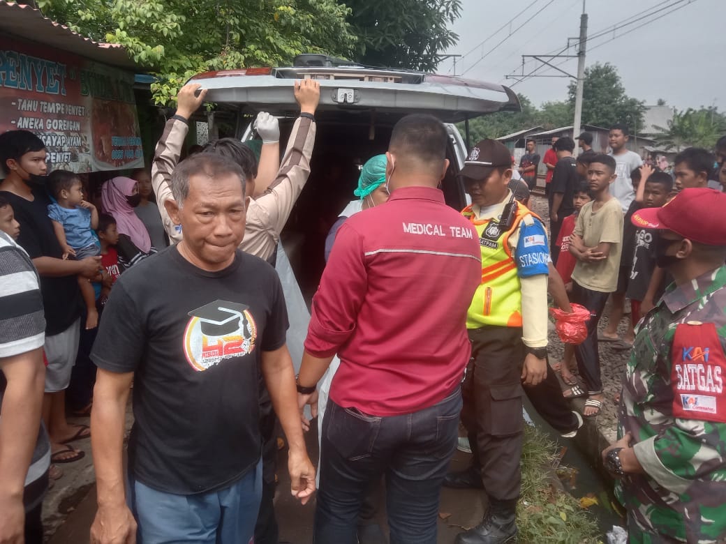 Hilang Fokus usai Belanja Sayur, Wanita Paruh Baya di Tambun Tewas Tersambar Kereta 