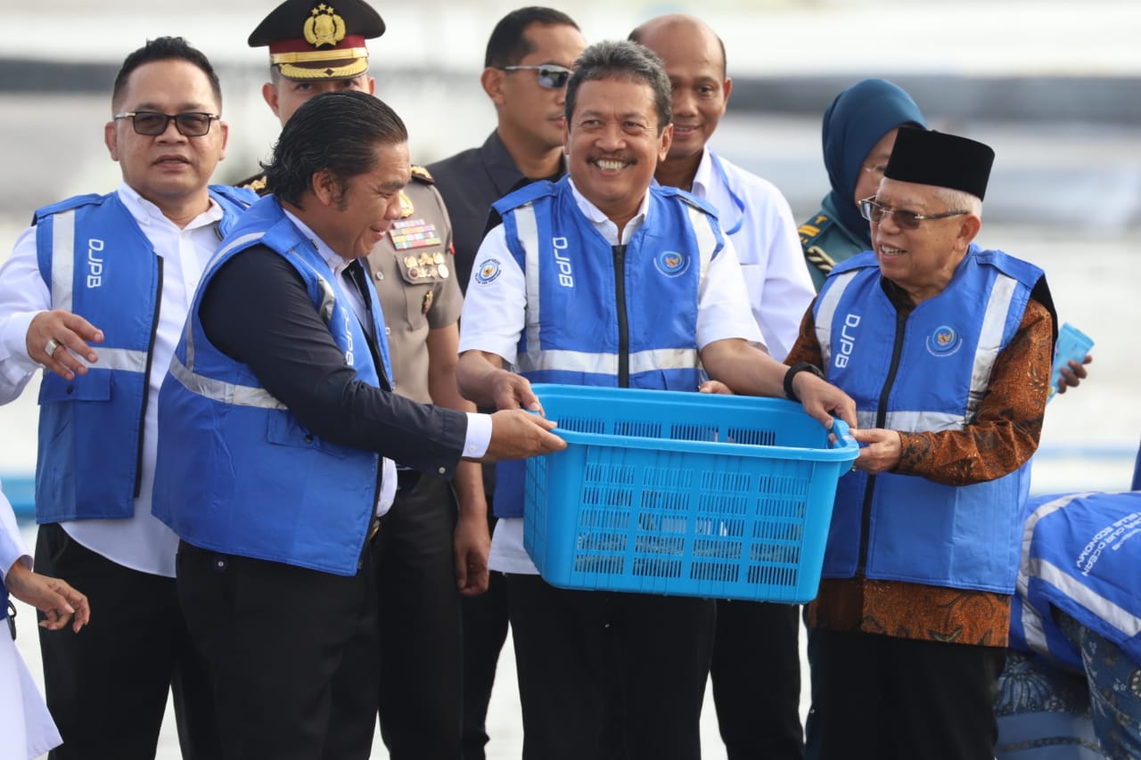 Wapres RI Panen Udang Vaname di Tambak Modern Kebumen