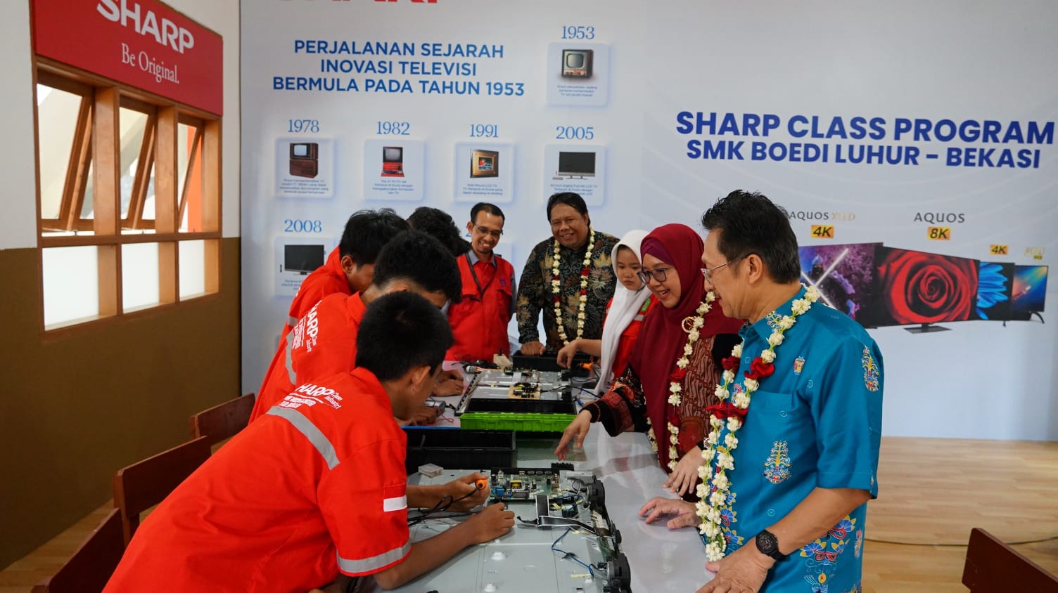 Sharp Indonesia Gelar Program Sharp Class, Dorong Generasi Unggul