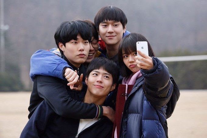 Tetangga, Sahabat dan Keluarga. 6 Pelajaran Hidup yang Bisa Kamu Temui Setelah Nonton Reply 1988