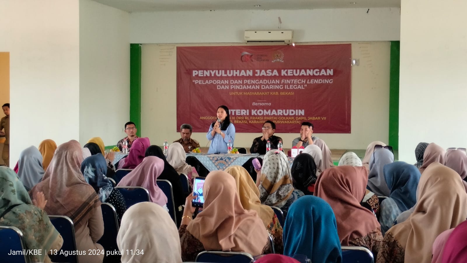 Gandeng OJK, Puteri Komarudin Ajak Masyarakat Bekasi Waspada Pinjol Ilegal