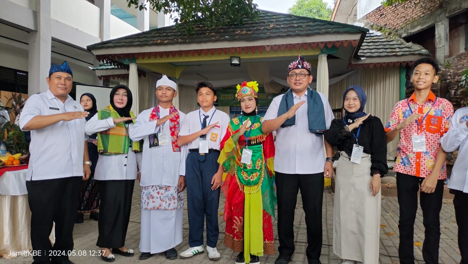 Ratusan Siswa Siswi SMP di Kabupaten Bekasi Unjuk Kebolehan di FLS2N