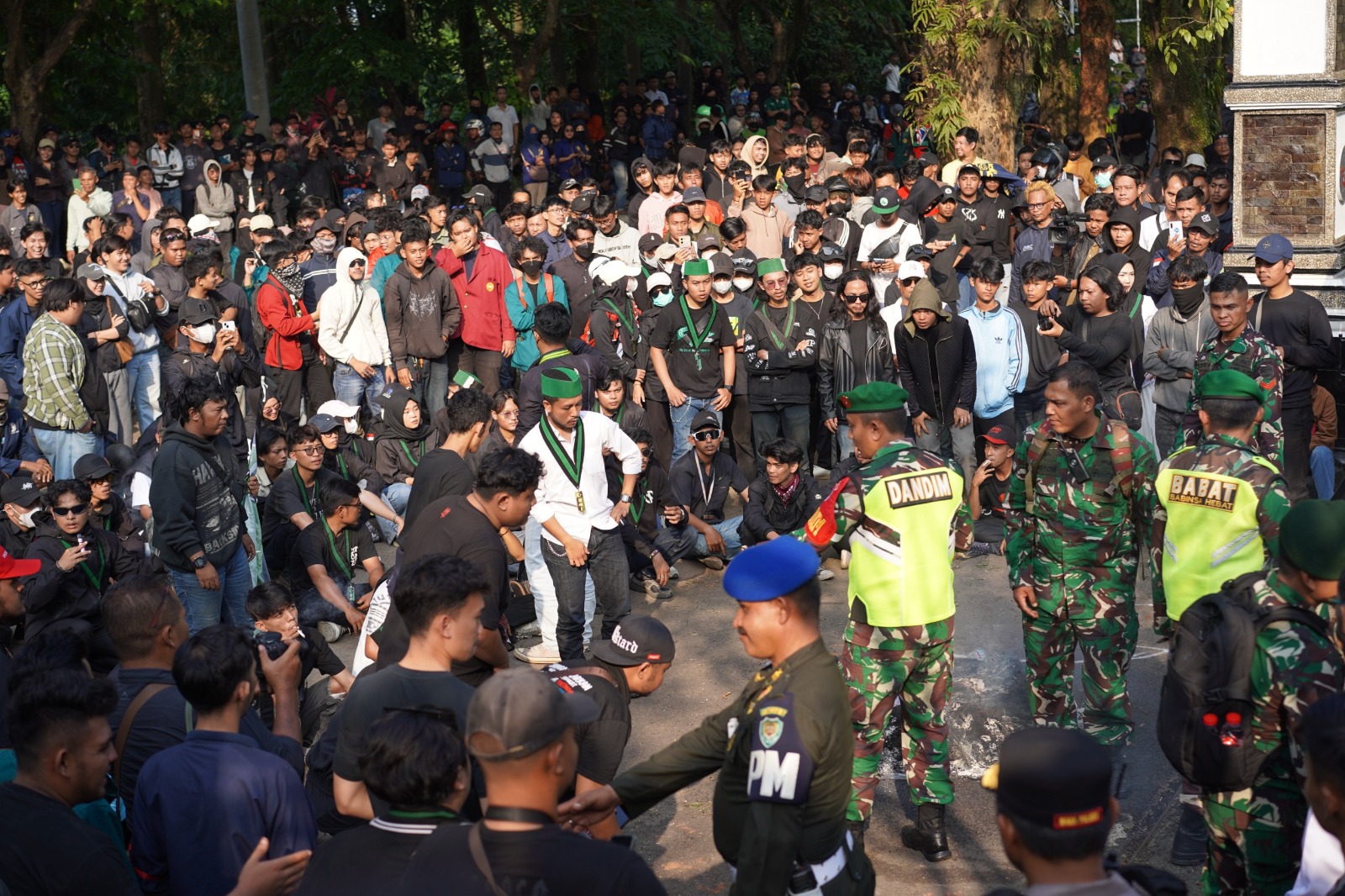 Hujan Tututan DPRD Purwakarta Memanas, Ini Ultimatum Mahasiswa