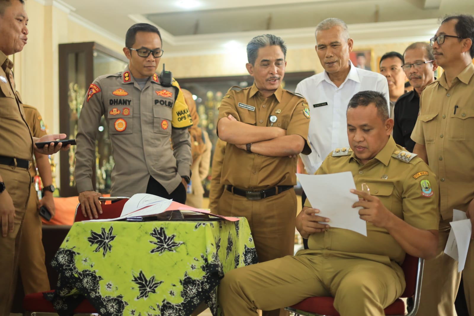 Tak Temukan Kecurangan PPDB Online di SMAN 1 Kota Bekasi, Tri Adhianto: Warga Jangan Terprovokasi Isu Hoaks 