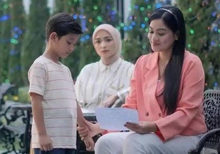 Air Mata di Ujung Sajadah (2023), Tenang Link Nonton Streaming Sudah Legal Jadi Kamu Gak Perlu Khawatir