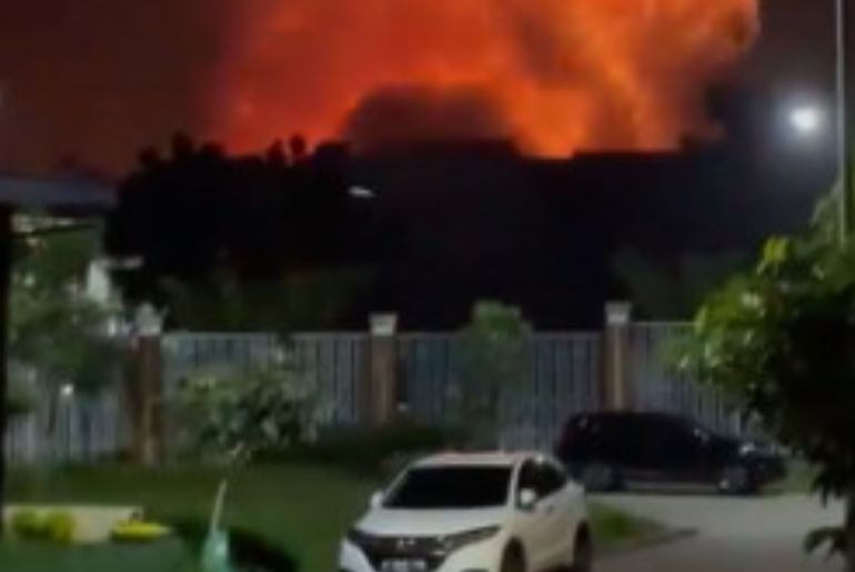 Terjadi Ledakan dan Kebakaran di Gudang Peluru Milik Kodam Jaya, Diduga Karena Munisi Kedaluwarsa