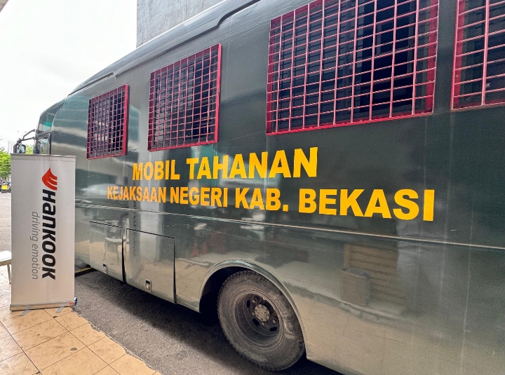 Hankook Tire Berikan Donasi Ban untuk Dukung Operasional Kendaraan Layanan Publik di Kabupaten Bekasi