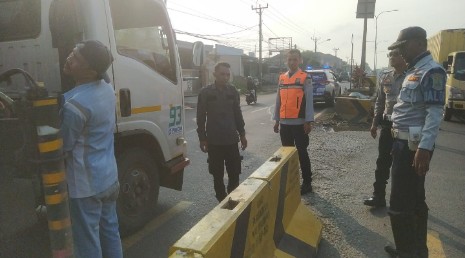 Putaran Balik di Jalur Mudik Karawang Sudah Ditutup, Warga Bisa Cari Jalur Tikus