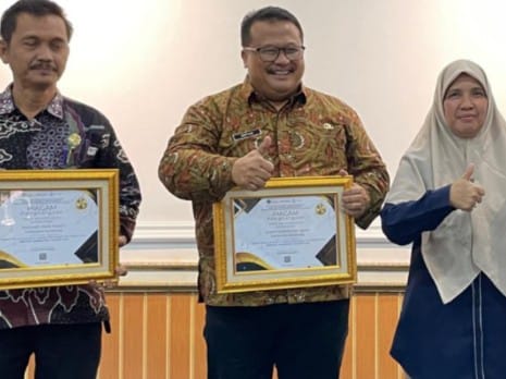 Dibawah Pimpinan H. Sopian Kantor Kemenag Karawang Borong Penghargaan Kinerja Pengelolaan Anggaran