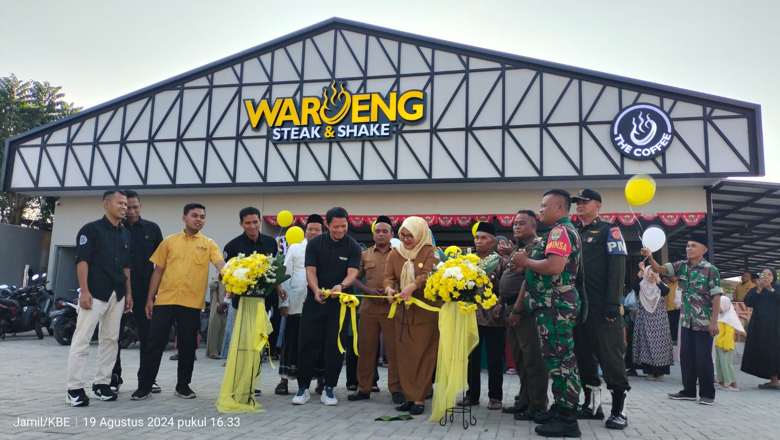 Waroeng Steak and Shake Buka Cabang di Sukaresmi Cikarang Selatan 