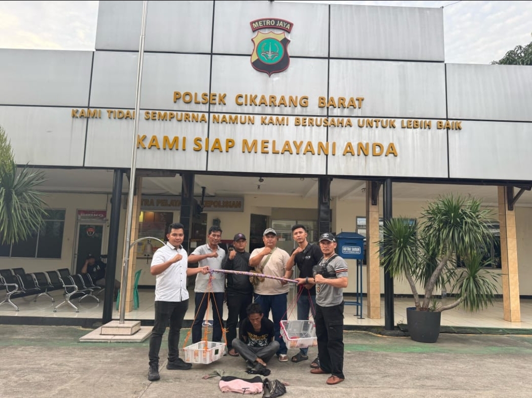 Pria Menyamar Jadi Tukang Buah, Gasak Motor Ketua RT di Cikarang Barat pada Siang Bolong