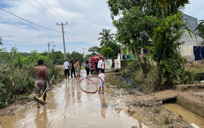 Banjir Rendam Desa Tamanmekar Karawang, 128 Rumah Terdampak