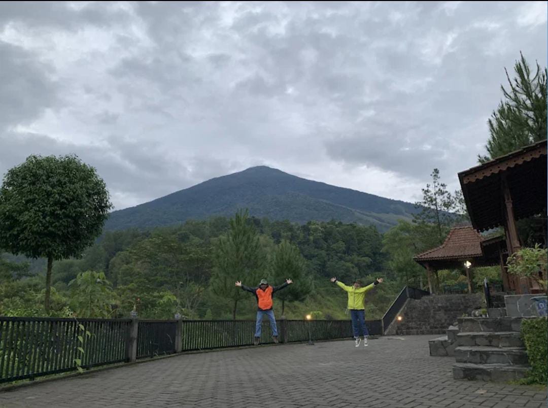 Rekomendasi Liburan 2 Hari di Kuningan: Menikmati Keindahan Alam Gunung Ciremai