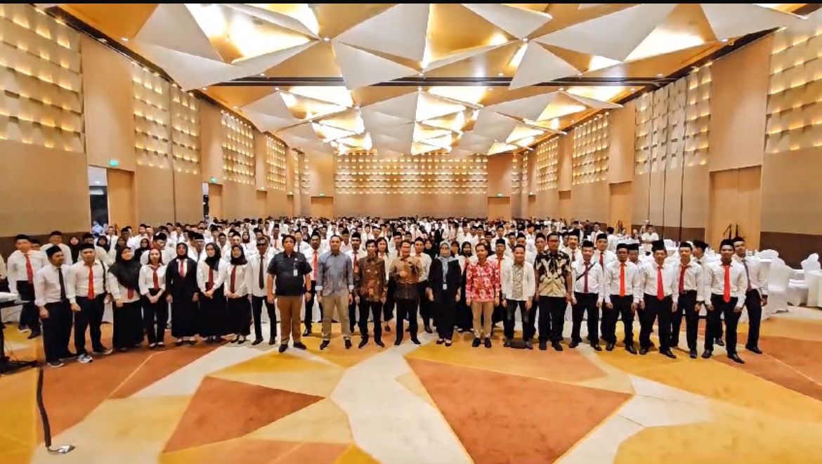 KPU Kabupaten Bekasi Resmi Lantik 561 Panitia Pemungutan Suara untuk Pilkada 2024