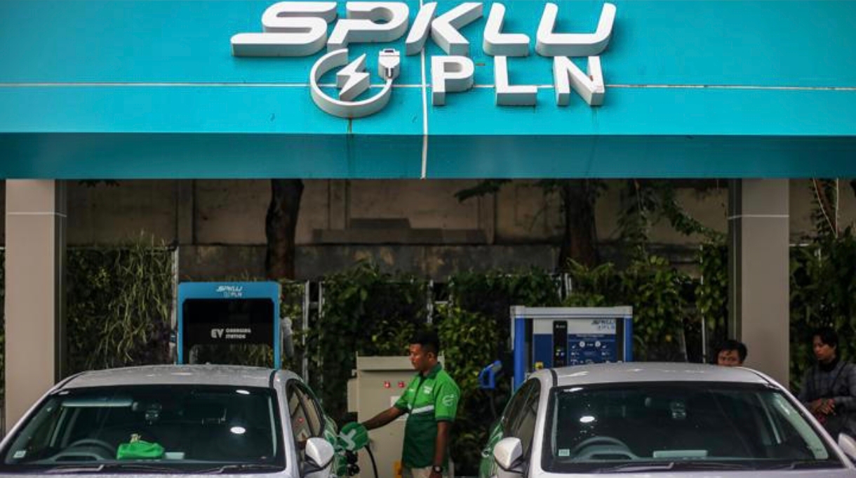 PLN Hadirkan Empat SPKLU Center, Dorong Ekosistem Kendaraan Listrik di Jabar