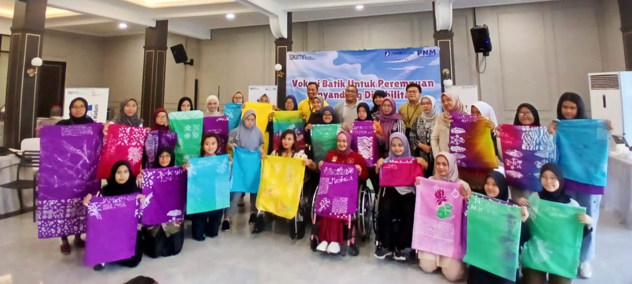 Program Pemberdayaan Masyarakat, PNM Dan JAMKRINDO Gelar Pelatihan Membatik bagi Disabilitas