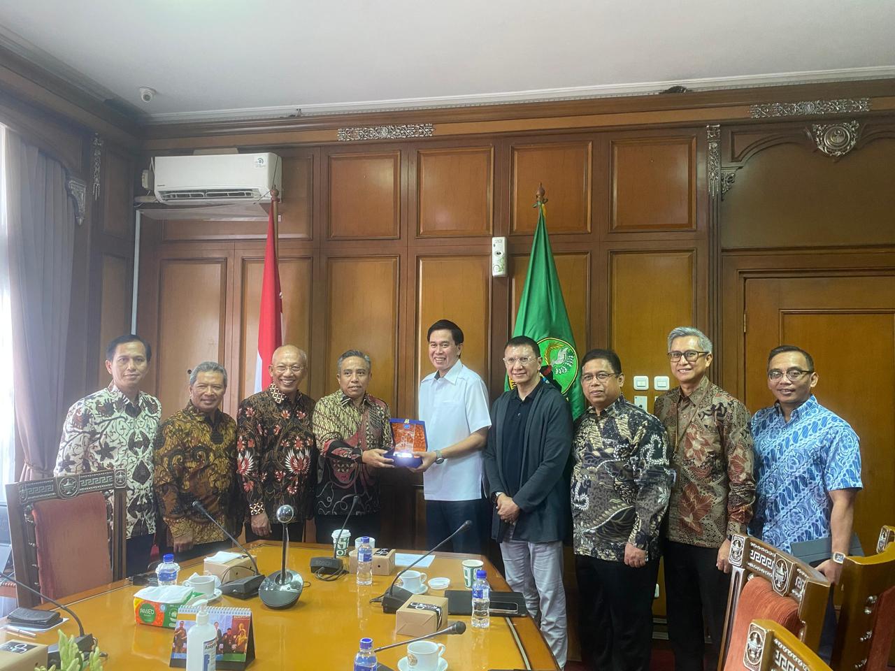 Bisnis Syariah Jamkrida Jabar jadi Rujukan Studi Banding Pemprov dan Jamkrida Jatim