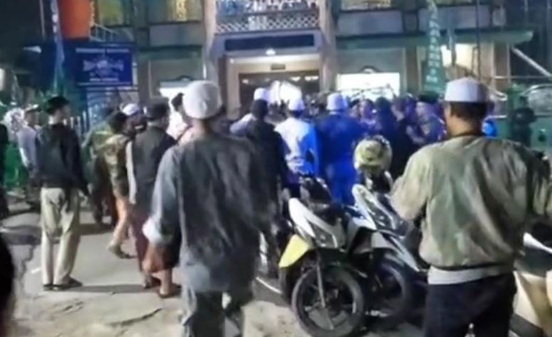 KH Imaduddin Utsman Al Bantani di Geruduk Massa Saat Ceramah di Tambun Bekasi, Ada Apa?