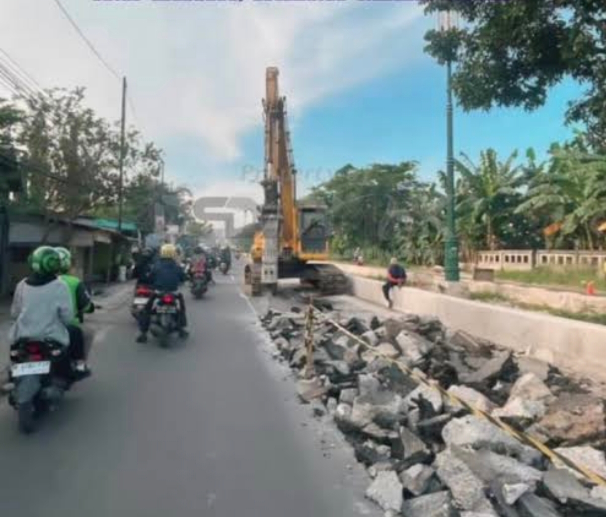 Revitalisasi 12 Jalan Lingkungan di Sukatani Dimulai