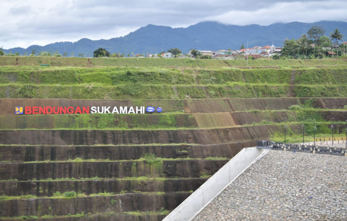 Resmikan Bendungan Ciawi dan Sukamahi, Jokowi Sebut Bisa Kurangi Banjir DKI