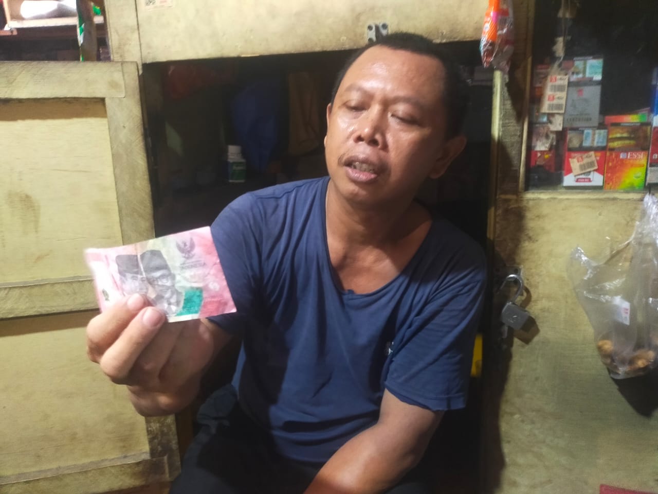 Pedagang Kopi di Tambun Selatan Kabupaten Bekasi Jadi Korban Uang Palsu