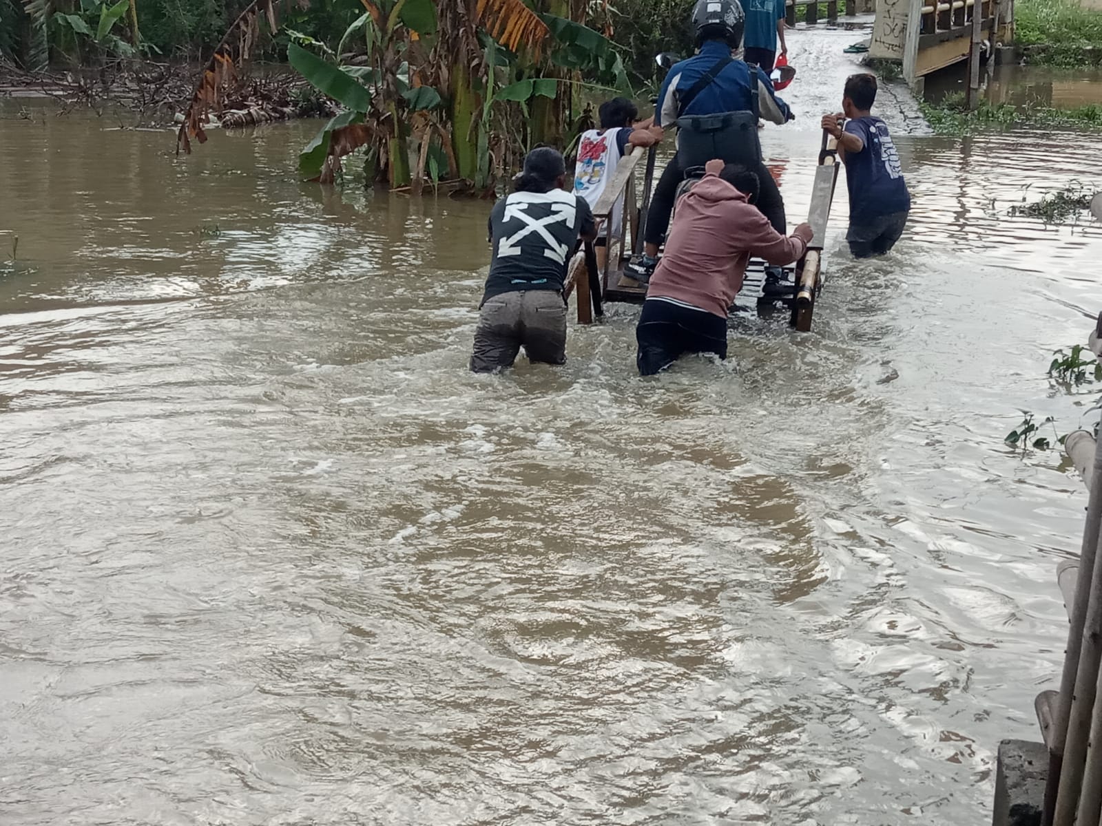 Begini Kata Pj Kades Tanjung Sari Soal 'Langganan Banjir' di Wilayahnya