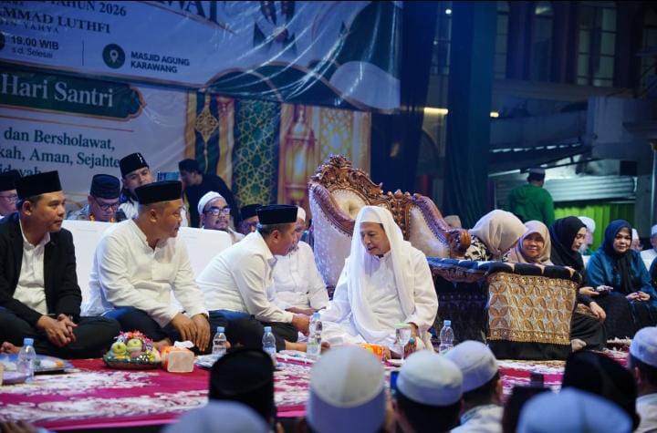 Karawang Bersholawat Bersama Habib Luthfi bin Yahya, Bupati Aep Ajak Masyarakat Doakan Daerah dan Bangsa 