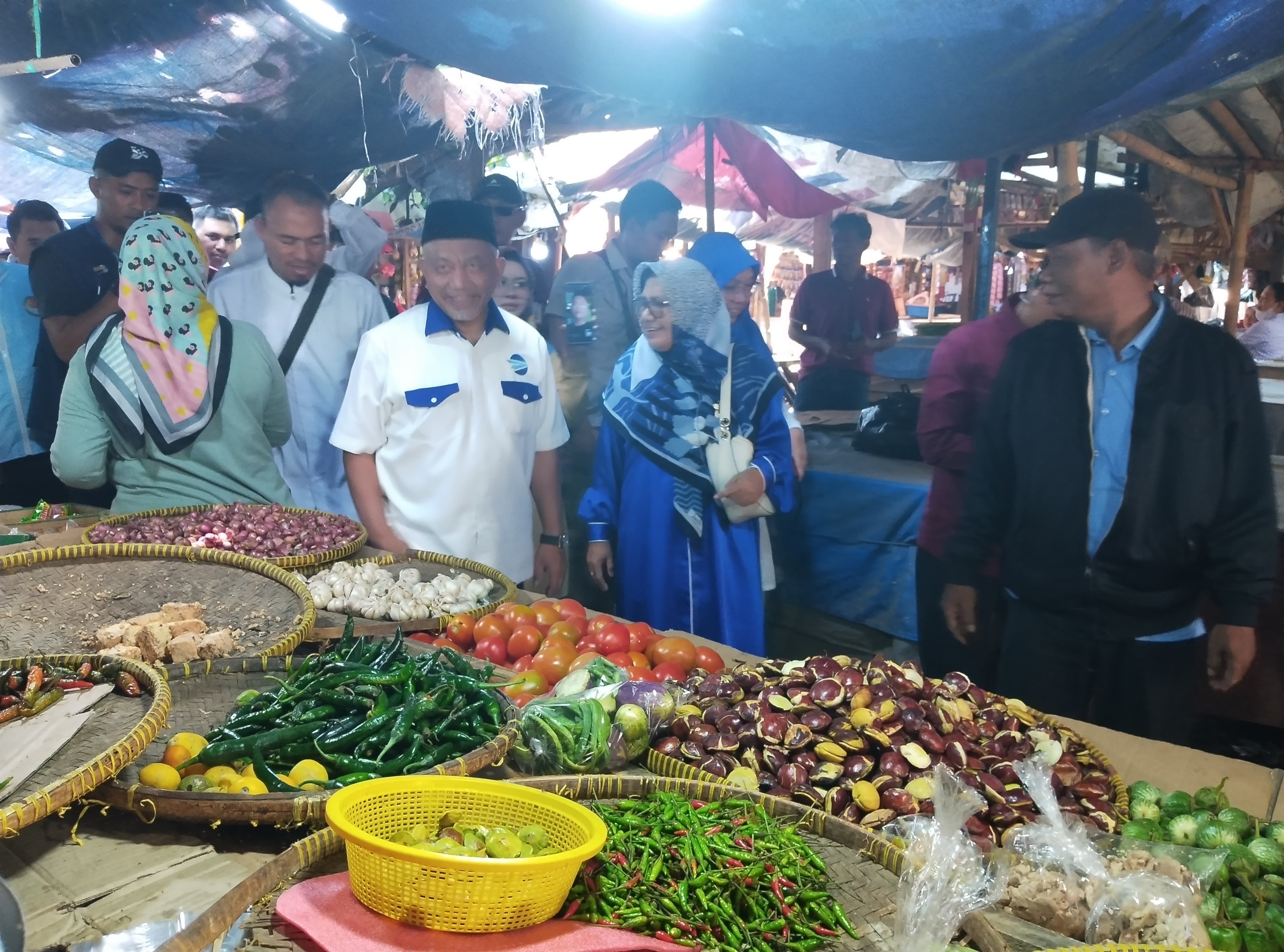 Cagub Jabar Ahmad Syaikhu Sebut Pasar Pujasera Perlu Perhatian Pemkab Subang 