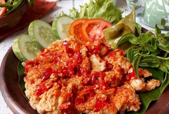 Wajib Mampir Nih! Inilah 7 Tempat Makan Ayam Geprek di Jakarta yang Enak dan Otentik
