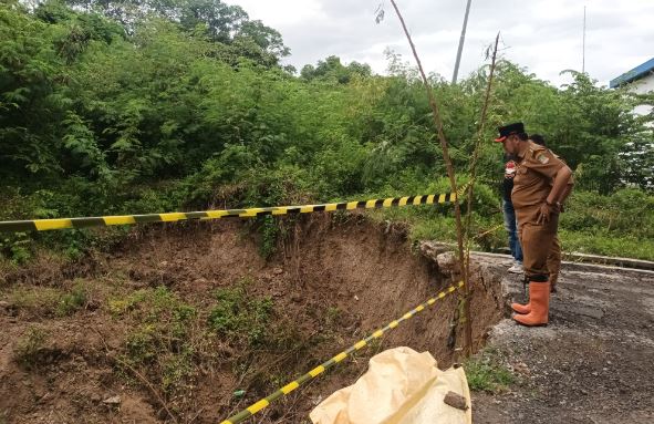 Longsor di Sukaresmi Cikarang Selatan Meluas, Keselamatan Warga Makin Terancam 