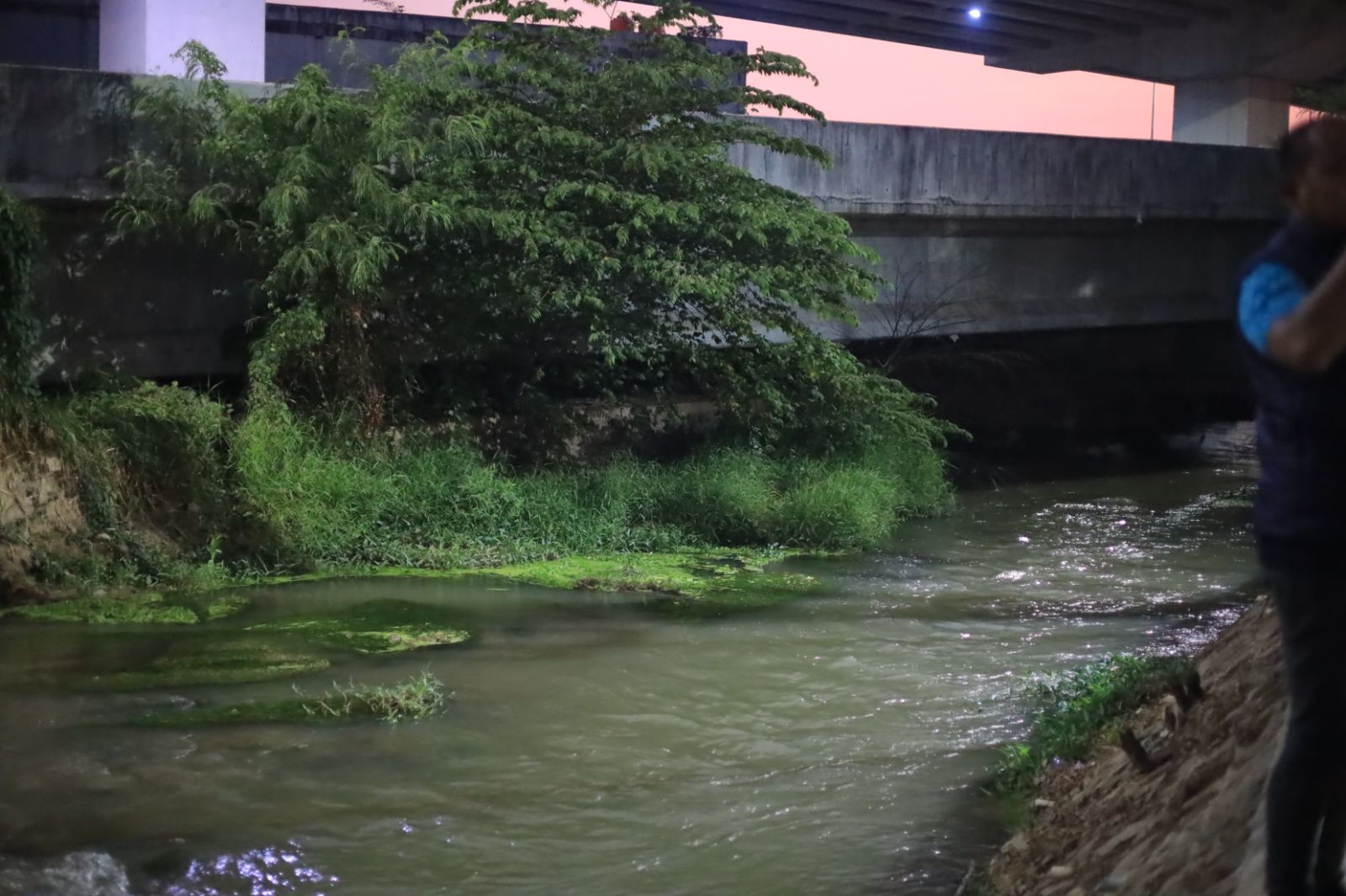 Tinjau Pintu AIr Palanta, Pj Wali Kota Bekasi Pastikan Persediaan Air Bersih