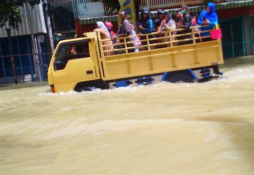 Banjir di Grobogan Jateng Kian Meluas, Ratusan Desa Terdampak, Sebanyak 6.746 Rumah Terendam Banjir