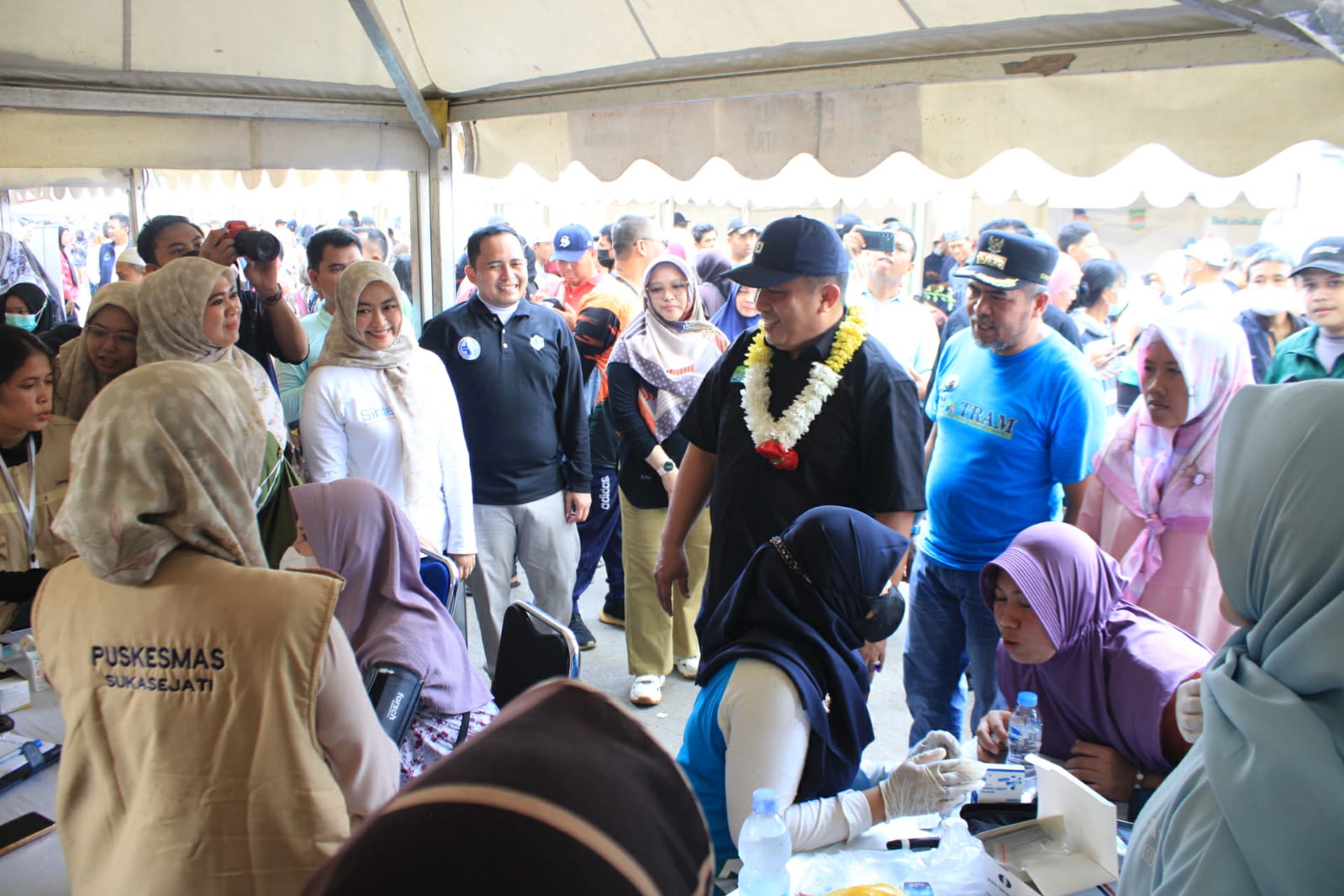 Berlangsung di Cifest, Kecamatan Cikarang Selatan Sukses Menggelar Botram Terakhir Tahun 2024