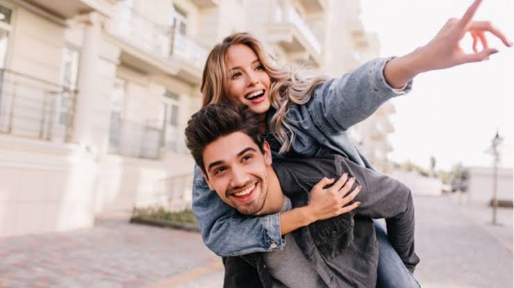 10 Tips Agar Lebih di Cintai Oleh Pasangan, dijamin Makin Lengket